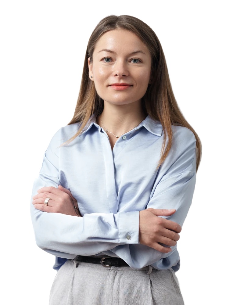 confident businesswoman in casual attire